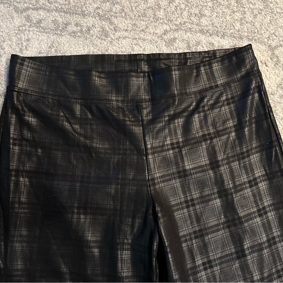 NWT Shiny Black Leggings HUE sz 3X PLUS Plaid Pull On Dressy Pants - Picture 2 of 10